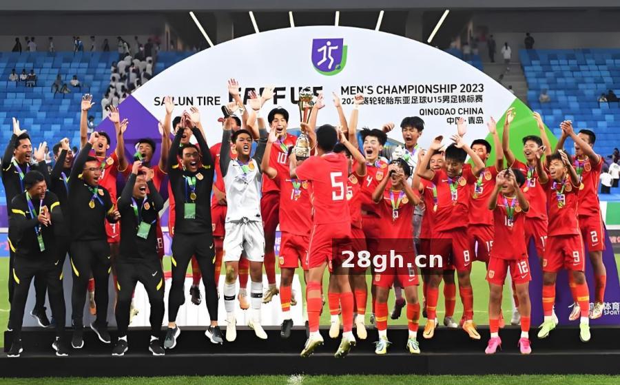 从青训替补到首发核心：一位CS2指挥的三年成长轨迹
